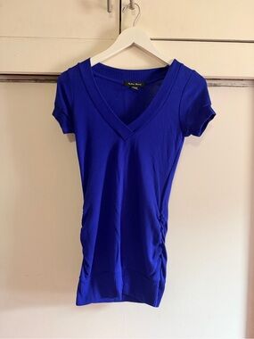 Active Basic Royal Blue V-Neck Short Sleeve Top Size S
